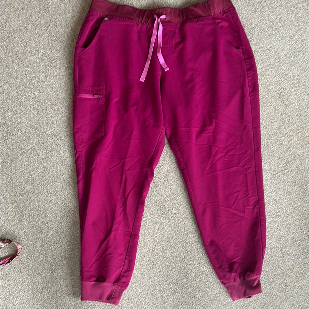 Figs technical collection. Women’s scrub bottoms magenta.